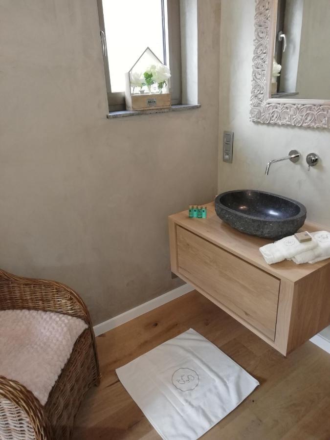 Chambre Double sans Baignoire Spa - Vue sur Jardin