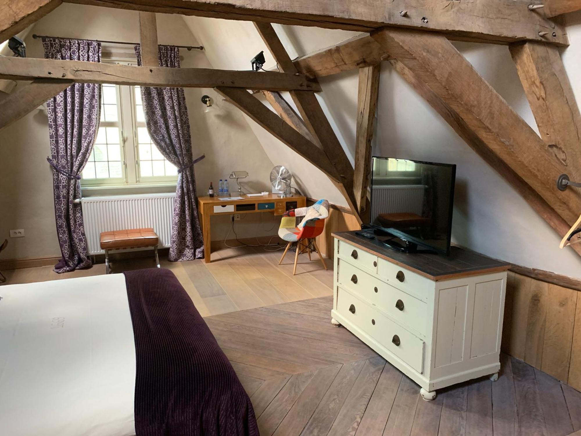 Deluxe Double or Twin Room City View