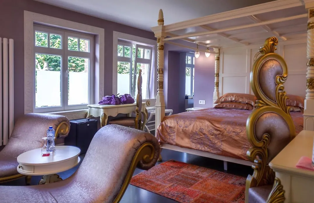 Saint Georges Bruges Luxury Suites-1
