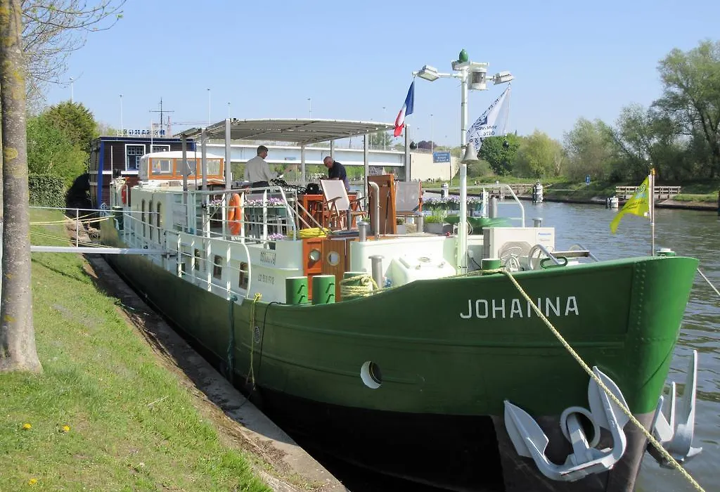 B&B Barge Johanna-1