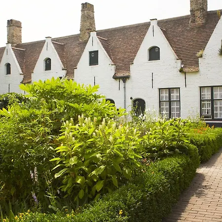 B&B Alphabet - Luxury Guesthouse&Art Gallery-2