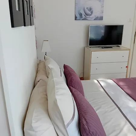 B&B Roseland-2