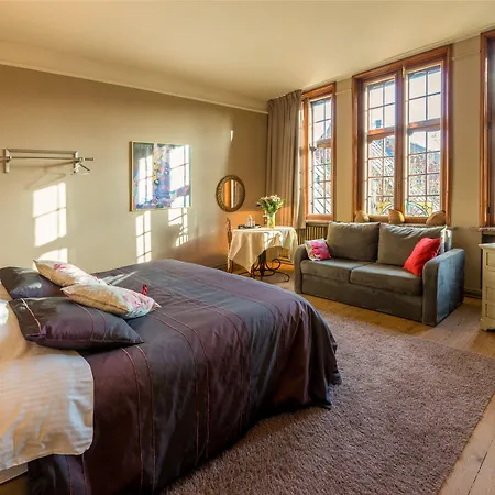 B&B Next Door-2