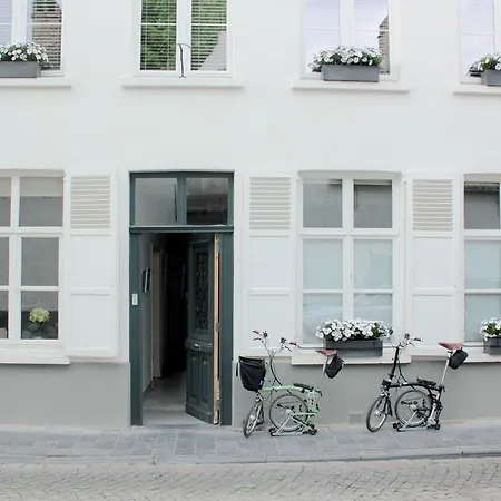 B&B Alphabet - Luxury Guesthouse&Art Gallery-3